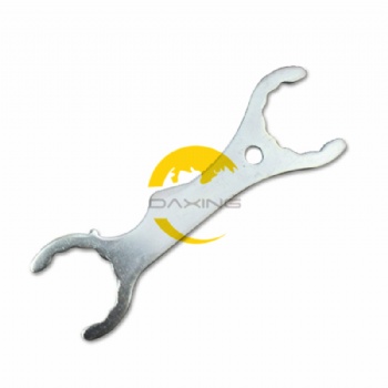 Spanner/wrench for beer tap and tower